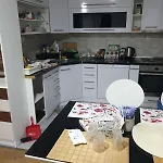 Grand Ac With Garden & Parking