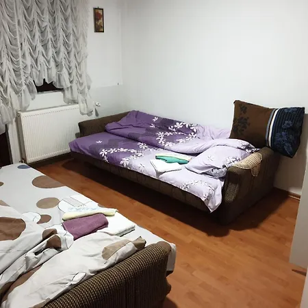 Grand Ac With Garden & Parking شقة *